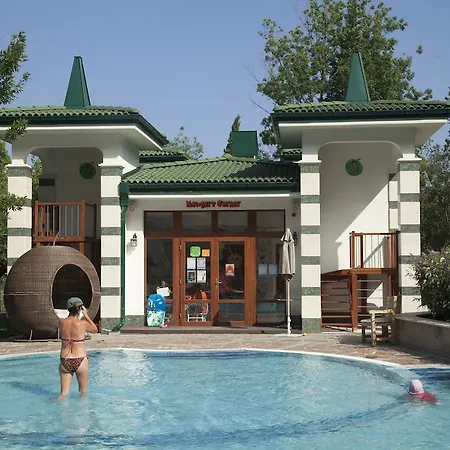 Apartments In Emerald Beach And Spa Resort Lägenhetshotell