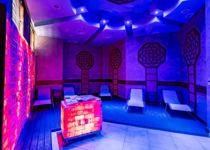 리조트 Emerald & 라브다