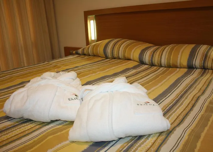 리조트 Emerald & 라브다