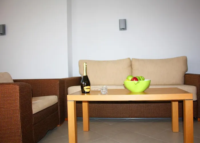 Emerald & 리조트 라브다