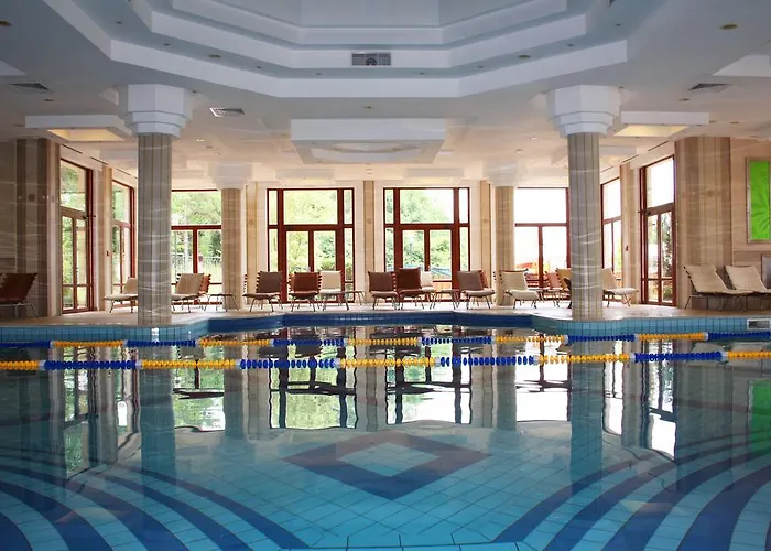 리조트 Emerald & 5*