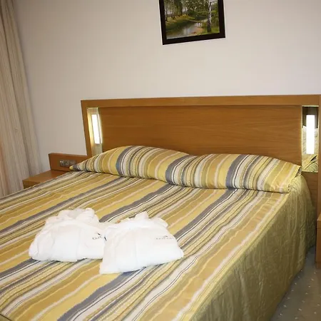 Emerald & リゾート ラヴダ