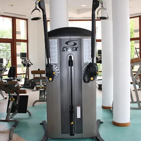 Emerald & リゾート