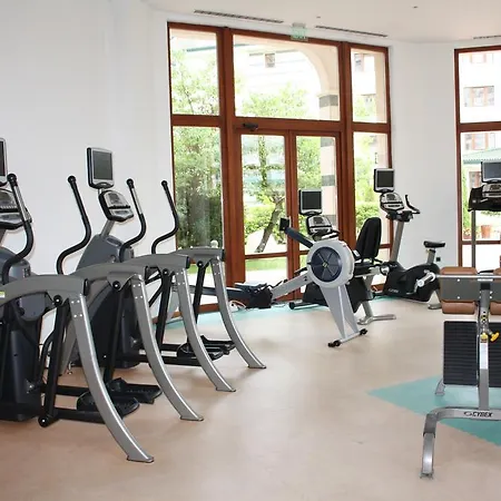 Emerald & リゾート 5*