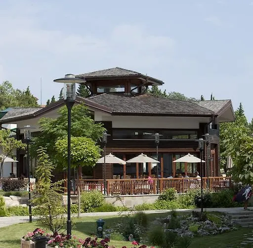 Resort Emerald & Ravda